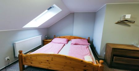 Pension zu den drei Eschen (Penzion U Tří Jasanů)