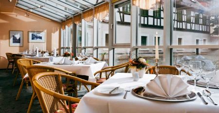 Hotel Schloss Schweinsburg****