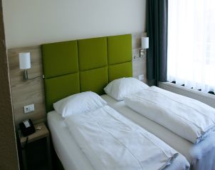 Hotel Kurpark Image three