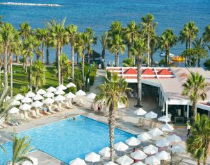 Hotel Louis Phaethon Beach Image two