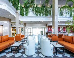 Hotel Louis Phaethon Beach Image four