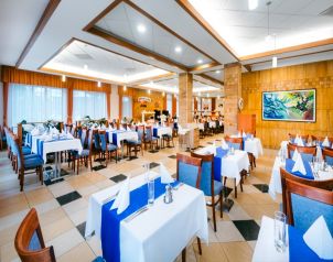 Hotel Aquarell Image two