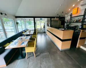 Harmonia Hotel & Restaurant Image three