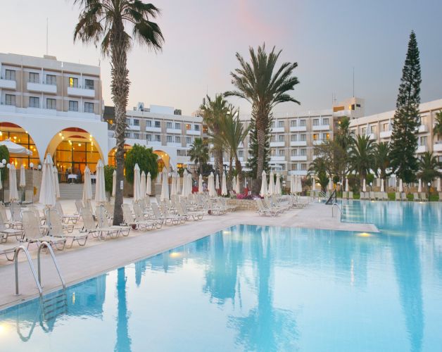 Hotel Louis Phaethon Beach Image one