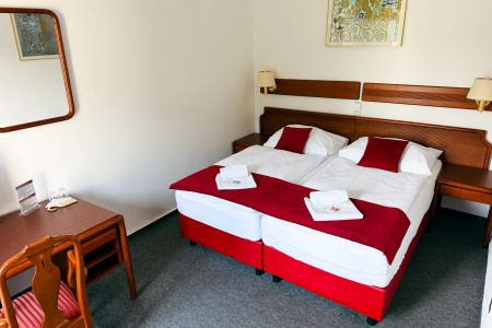 https://www.soccatours.com/en/media/catalog/product/cache/da432fc9ee79dfca32e073c2235ab4d7/h/o/hotel_bohemia_excellent_soccatours_4_.jpg