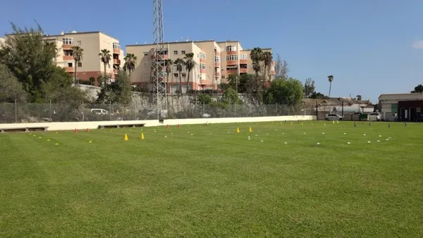 15808-20-fussball-trainingslager-cran_canaria-relaxia_beverly_park-naturrasen-2