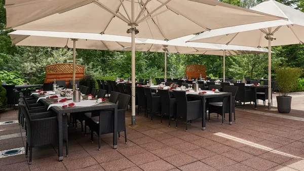 Parkhotel Altes Kaffeehaus - SOCCATOURS