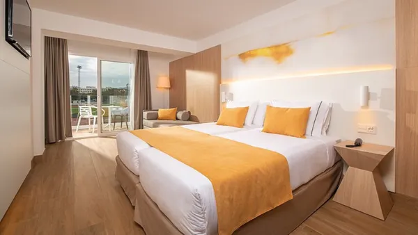 L’Azure Hotel Spain