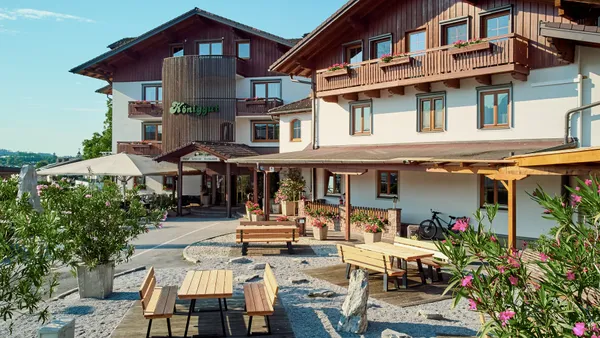 Königgut - SOCCATOURS