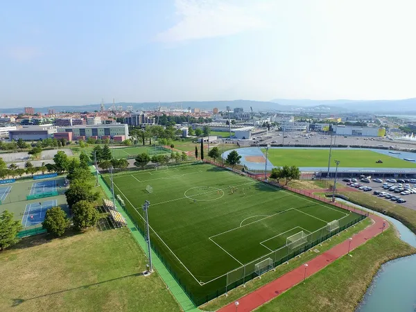 Großer Trainingsplatz - SOCCATOURS