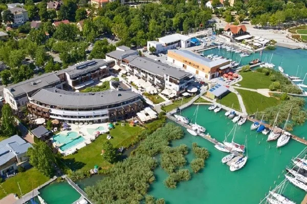 Hotel Silverine Lake Resort Ungarn