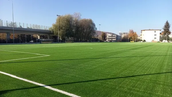 Kunstrasenplatz FC Svratka Brno - SOCCATOURS