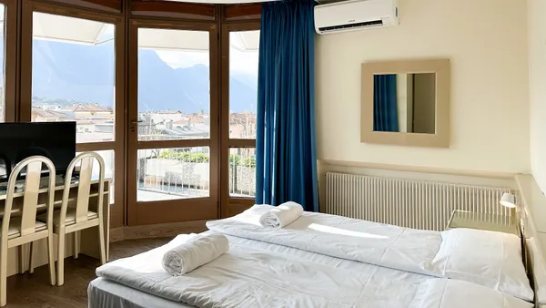 Hotel Bristol Business & Relax - SOCCATOURS