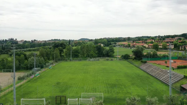 Naturrasenplatz Polpenazze - SOCCATOURS