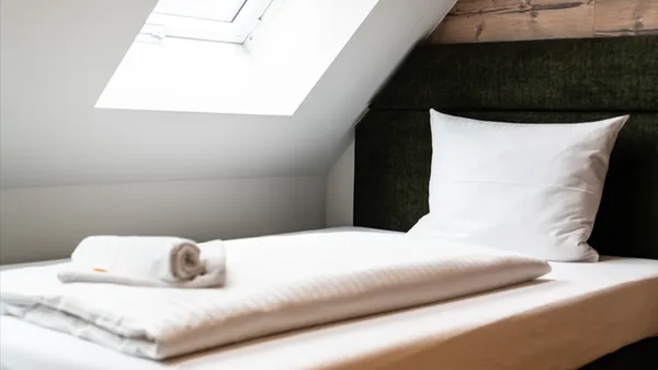 SEKRA Stadthotel - SOCCATOURS