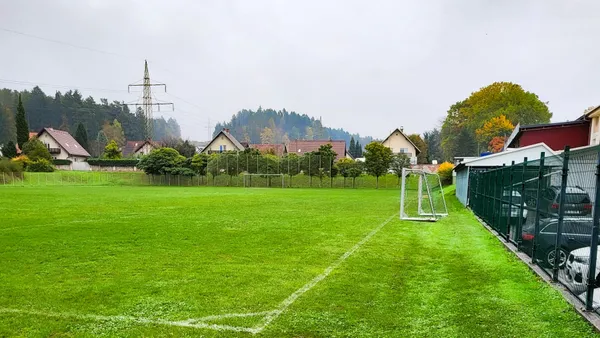 Naturrasenplatz Velenje    - SOCCATOURS