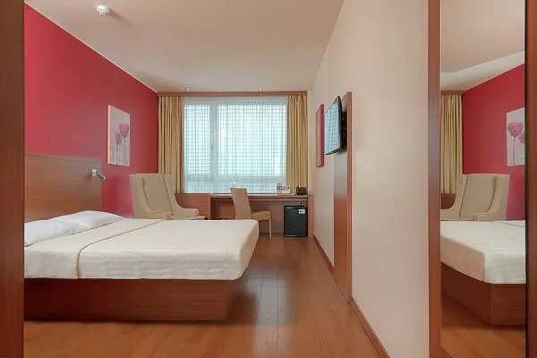 Star Inn Hotel Salzburg Airport - SOCCATOURS