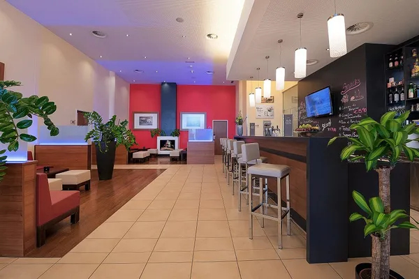 Star Inn Hotel Salzburg Airport - SOCCATOURS