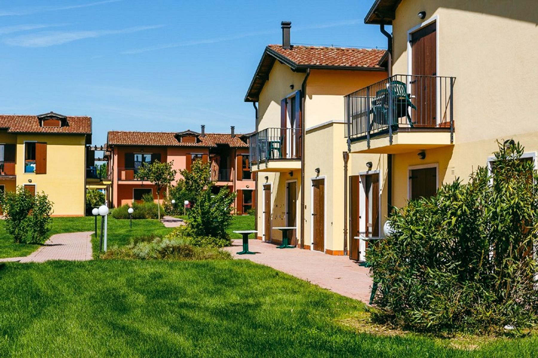 Apartments Residence Eden**