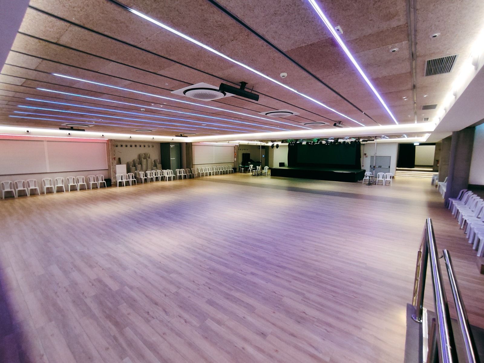 Santa Susanna Don Angel sports hotel
