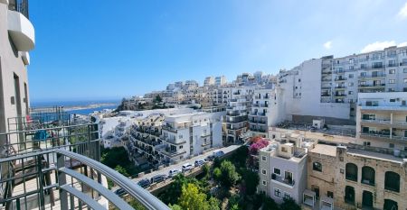 Maritim Antonine Hotel & Spa