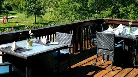 https://www.soccatours.com/media/catalog/product/cache/da432fc9ee79dfca32e073c2235ab4d7/f/u/fu_balltrainingslager_flair_park_hotel_soccatours_5_.jpg