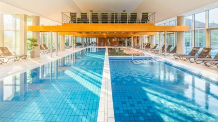 https://www.soccatours.com/media/catalog/product/cache/da432fc9ee79dfca32e073c2235ab4d7/f/u/fussballtrainingslager_greenfield_hotel_soccatours4.jpg