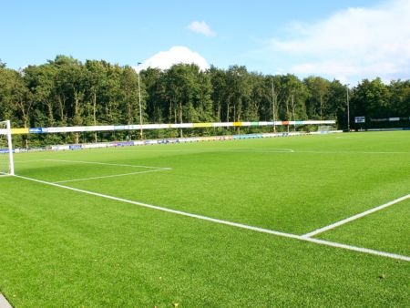 https://www.soccatours.com/media/catalog/product/cache/da432fc9ee79dfca32e073c2235ab4d7/f/u/fussballtrainingslager_hotel_soest_soccatours8.jpg