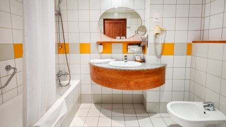https://www.soccatours.com/media/catalog/product/cache/da432fc9ee79dfca32e073c2235ab4d7/z/i/zimmer_3_1.jpg