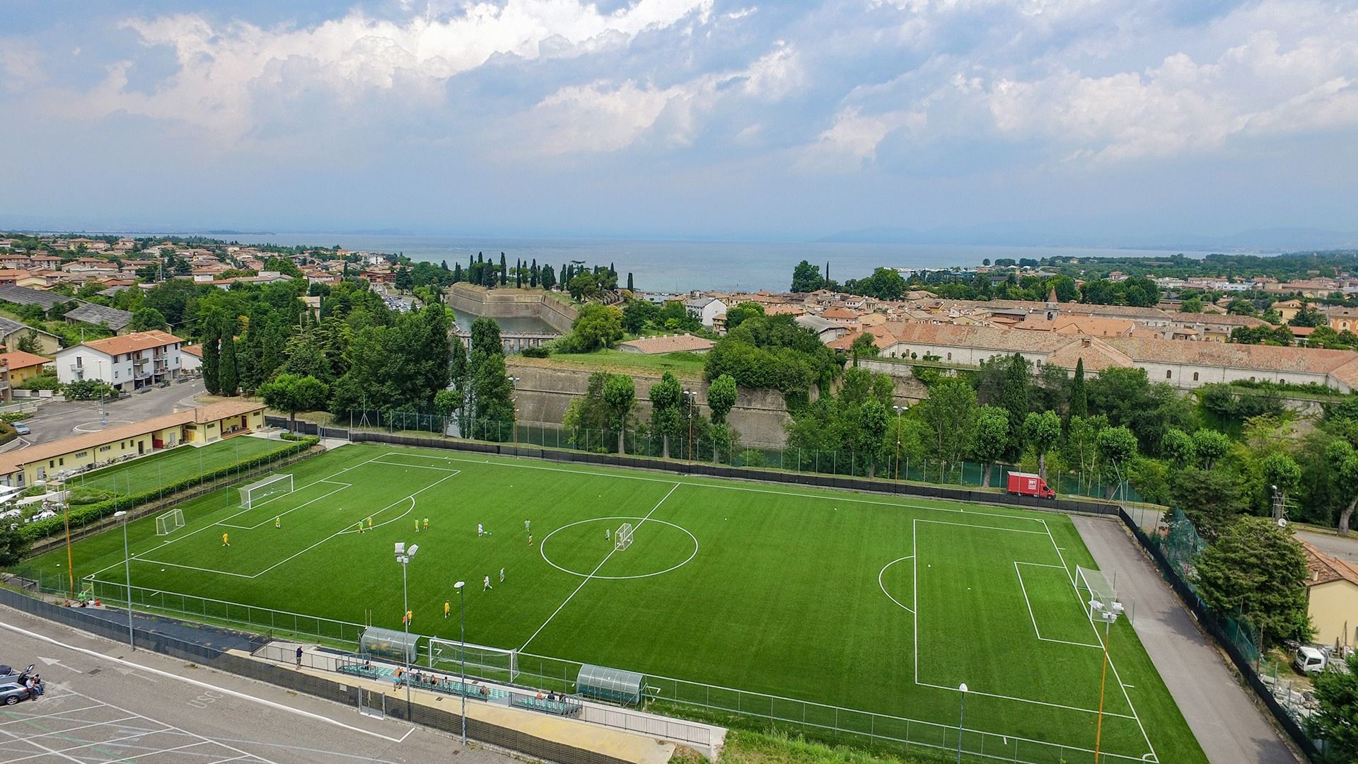 Kunstrasenplatz Peschiera