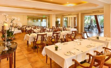 Ria Park Hotel Resort &amp; Spa