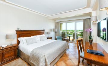 Ria Park Hotel Resort &amp; Spa