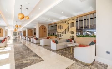 Side Moon Palace
