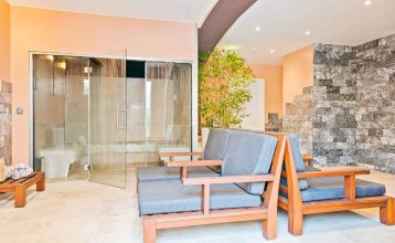 Van der Valk Hotel BARCAROLA****