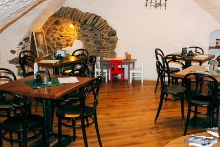 https://www.soccatours.com/nl/media/catalog/product/cache/da432fc9ee79dfca32e073c2235ab4d7/f/u/fussballtrainingslager_hotel_koruna_soccatours_3_.jpg