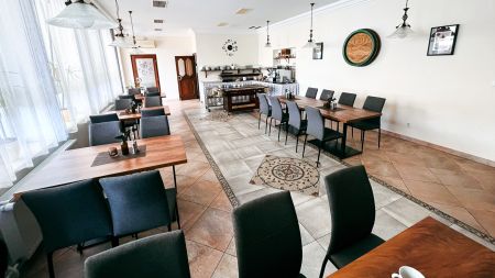 https://www.soccatours.com/nl/media/catalog/product/cache/da432fc9ee79dfca32e073c2235ab4d7/f/u/fussballtrainingslager_hotel_panorama_pilsen_soccatours4.jpg
