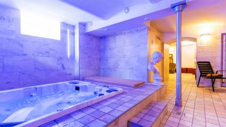 https://www.soccatours.com/nl/media/catalog/product/cache/da432fc9ee79dfca32e073c2235ab4d7/f/u/fussballtrainingslager_hotel_subterra_soccatours7.jpg