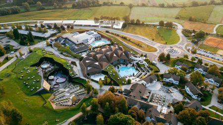 https://www.soccatours.com/nl/media/catalog/product/cache/da432fc9ee79dfca32e073c2235ab4d7/f/u/fussballtrainingslager_terme_olimia_soccatours.jpg