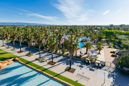 https://www.soccatours.com/nl/media/catalog/product/cache/da432fc9ee79dfca32e073c2235ab4d7/f/u/fussballtrainingslager_villas_bonitas_soccatours2.jpg