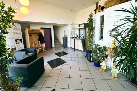 https://www.soccatours.com/nl/media/catalog/product/cache/da432fc9ee79dfca32e073c2235ab4d7/h/o/hotel_restaurant_kerzenst_ble_soccatours_2_.jpg