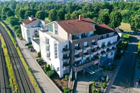 https://www.soccatours.com/nl/media/catalog/product/cache/da432fc9ee79dfca32e073c2235ab4d7/p/o/porthotel_rotenburg_soccatours.jpg