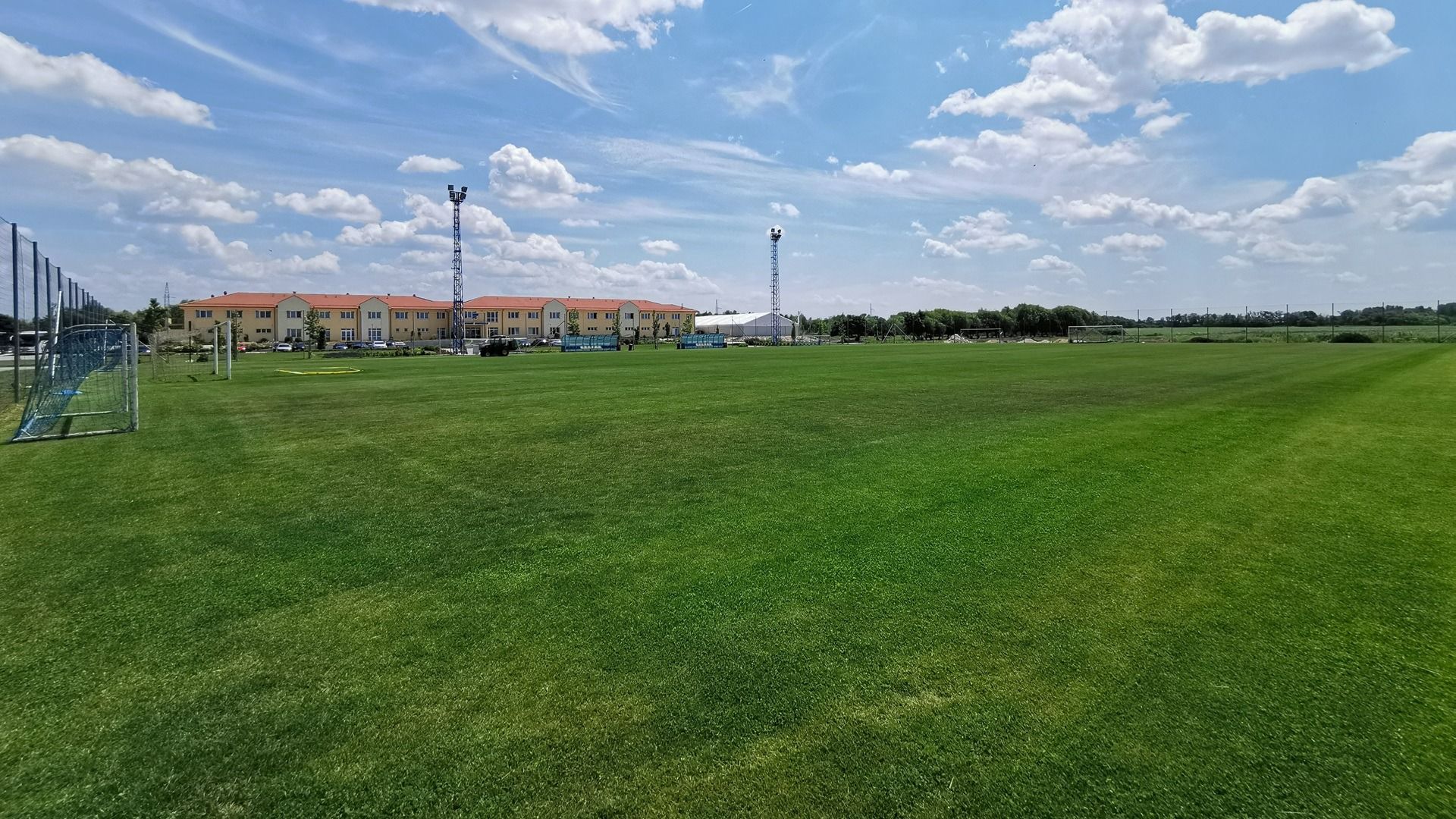 Naturrasenplatz 7 Gyirmot