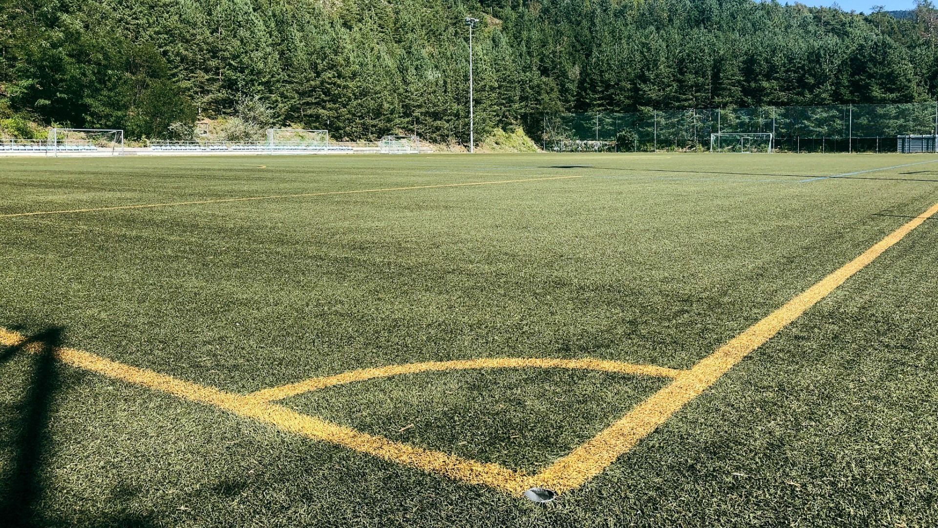 Kunstrasenplatz Telfs