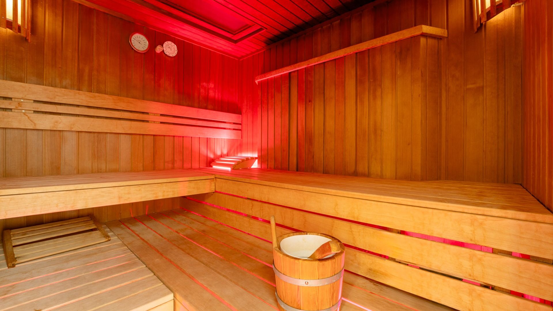 Plaza Premium Wien****