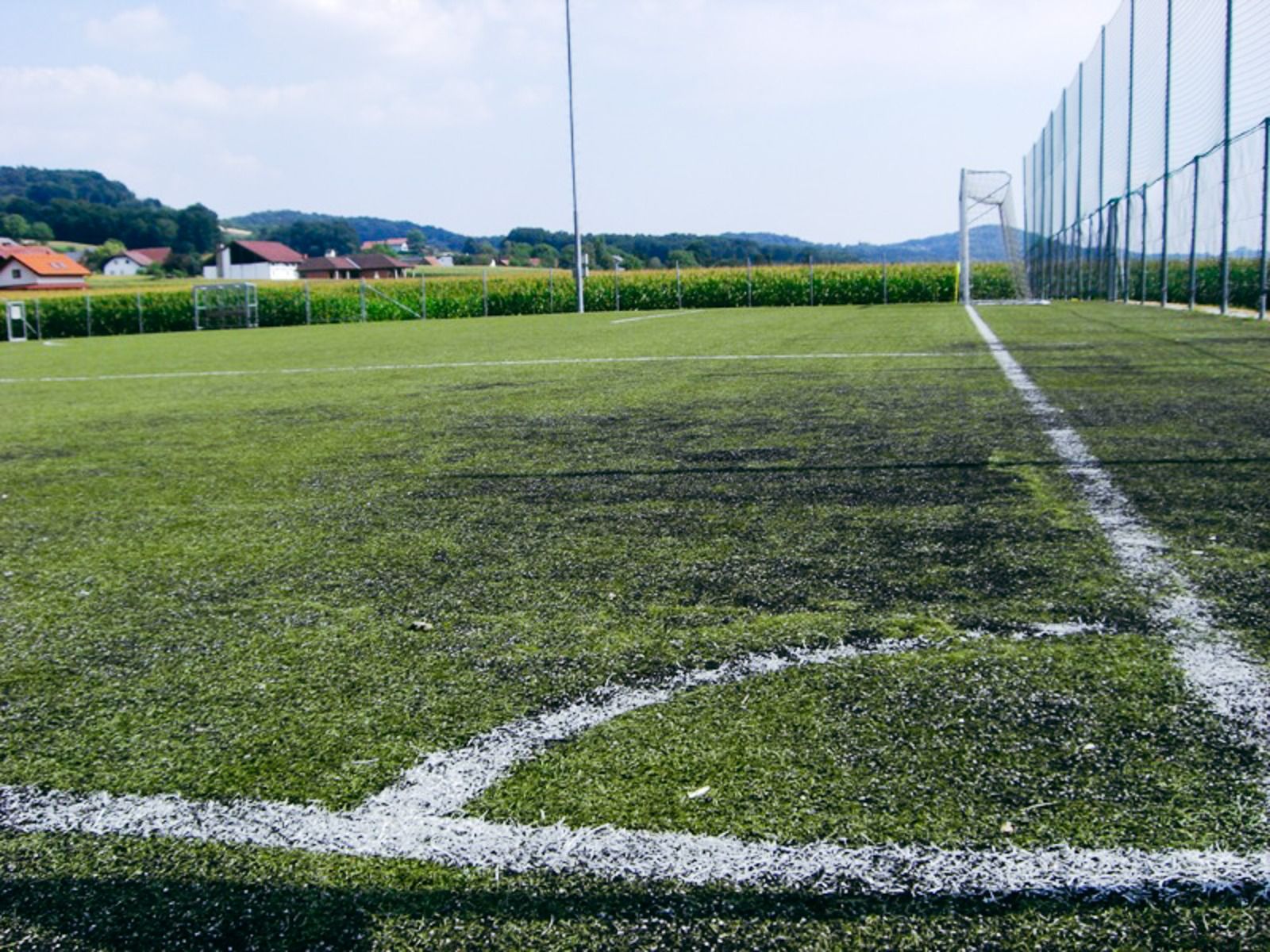 Kunstrasenplatz Gnas