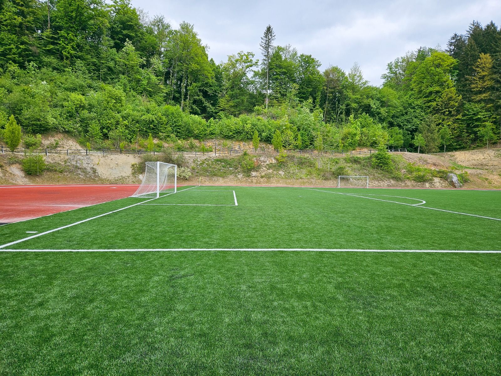 Kunstrasenplatz Podcetrtek