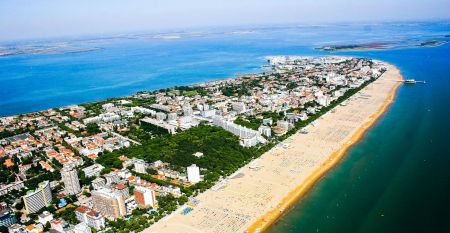 Bella Italia Village***