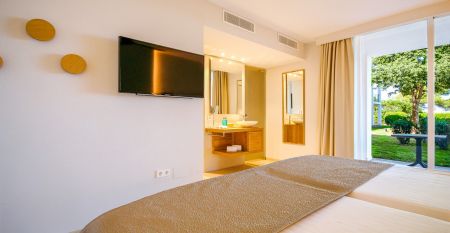 Blau Colonia Sant Jordi Resort & Spa