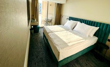 Aminess Vival Maestral Hotel****