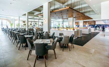 Hotel Louis Phaethon Beach